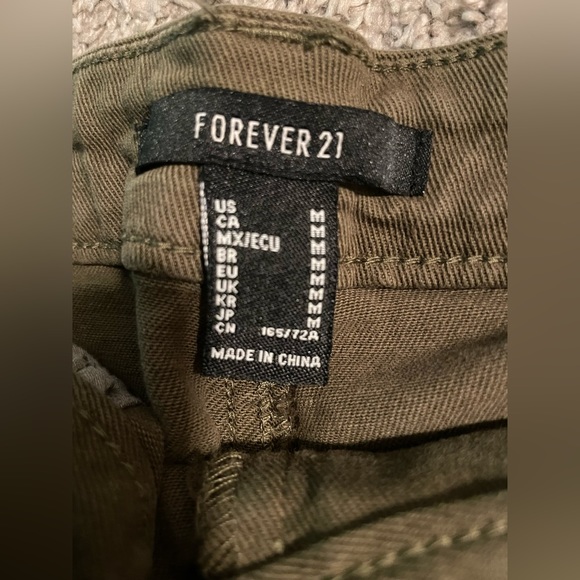 Army Green Cargo Pants - Picture 3 of 3